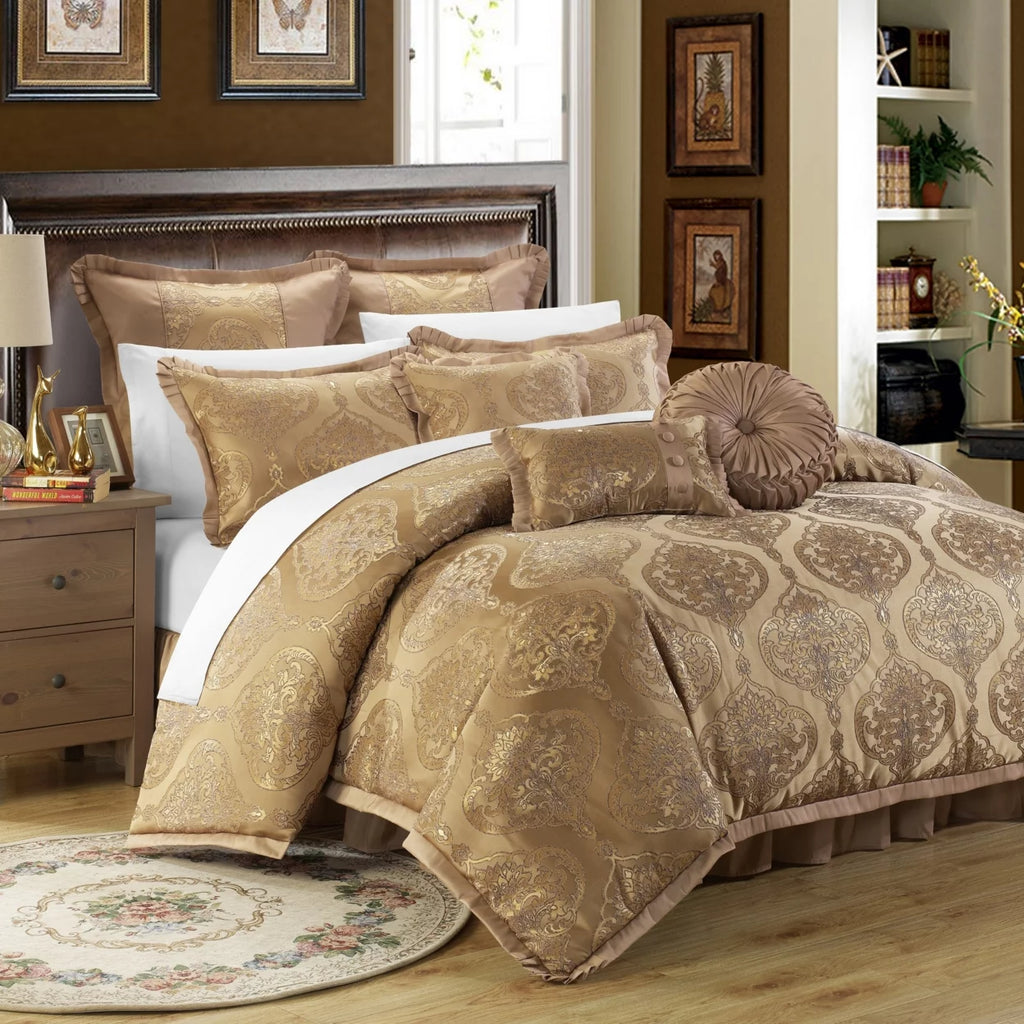9 Piece Jacquard Comforter Set A426