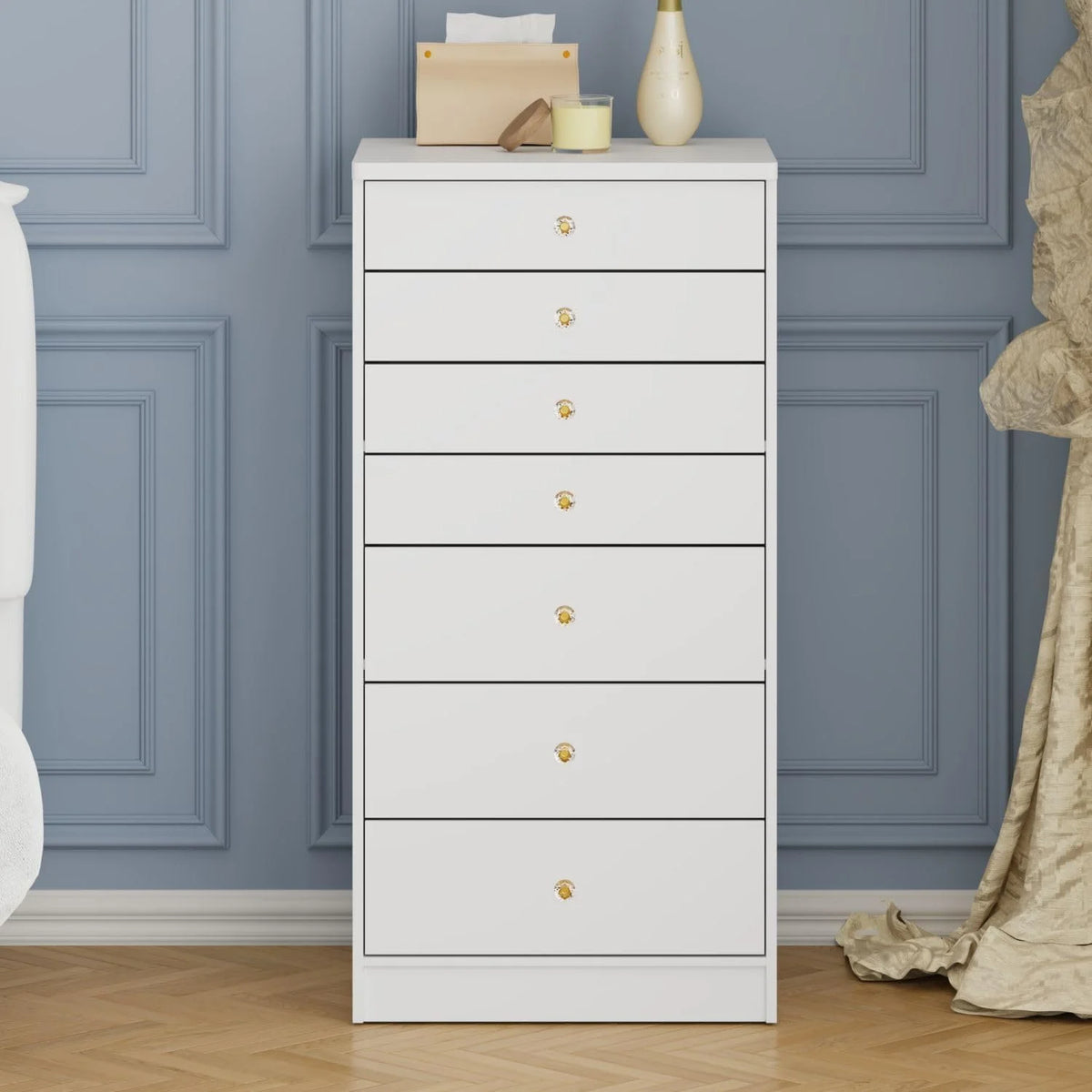 White 7 Drawer Dresser A784