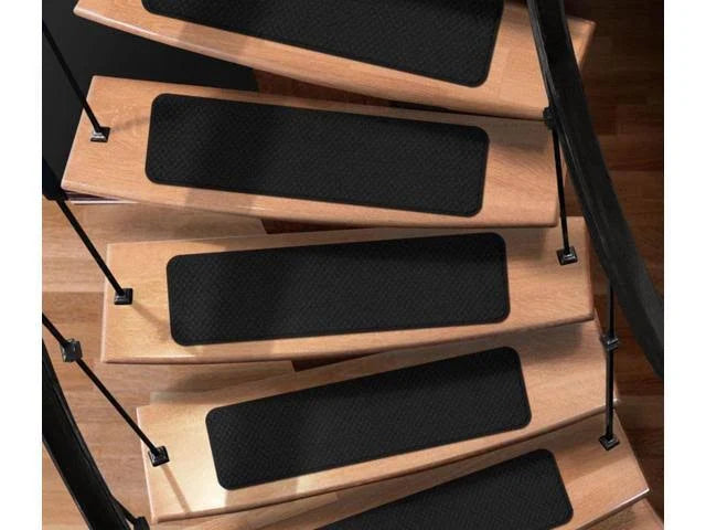 Set of 15 Black Carpet Stair Treads L41045