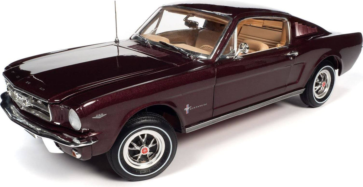1:18 Scale 1965 Ford Mustang 2+2 Diecast Model B432253
