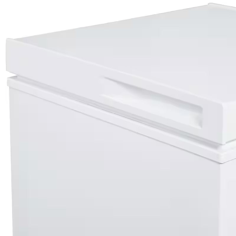 White 3.5 cu. ft. Manual Defrost Chest Freezer H344511