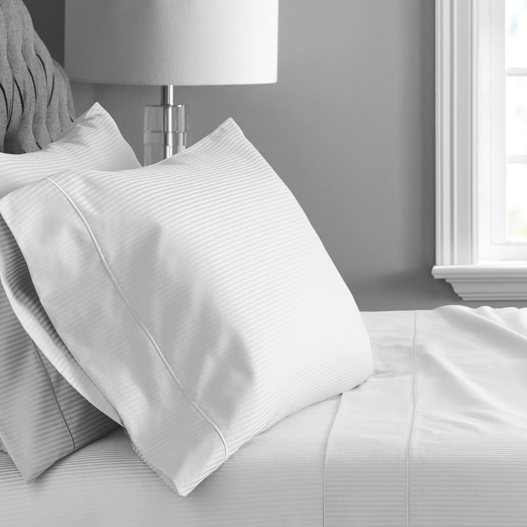 4-Piece 600 Thread Count White Striped Cotton Bed Sheet Set T935